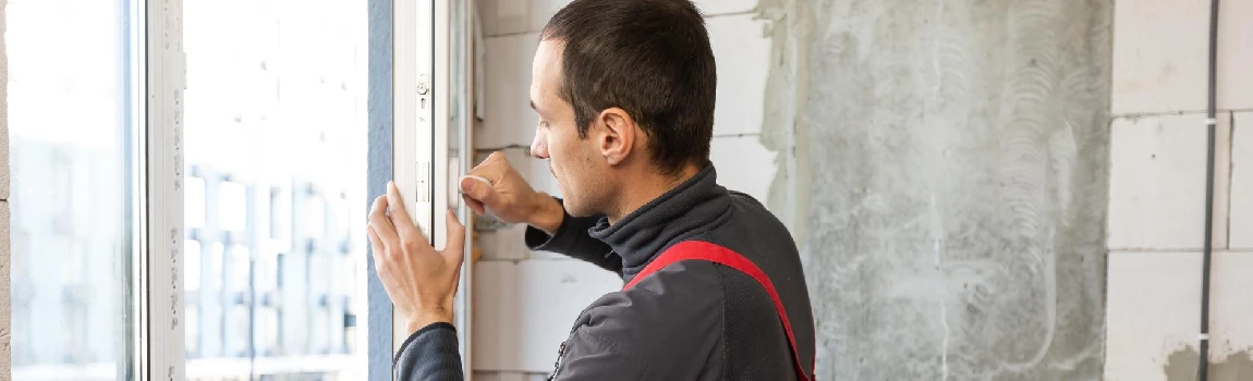 Emergency Cracked Windows Repair Services in Oak Ridge, FL